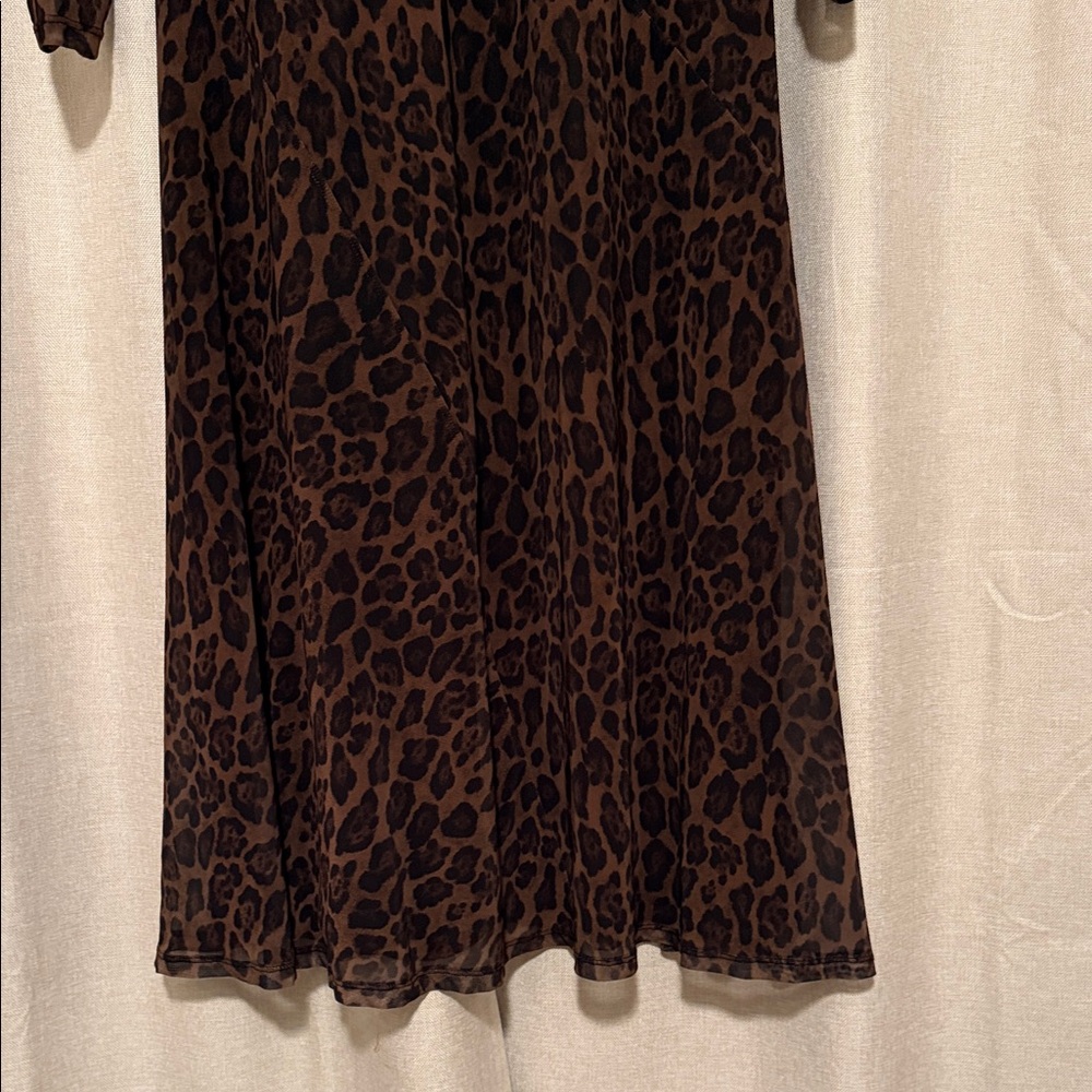 Rachel Zoe Leopard-Print Long Sleeve Midi Dress - Picture 4 of 5